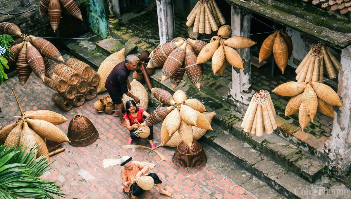 Làng nghề đan đó Thủ Sỹ tồn tại hơn 200 năm Làng nghề đan đó Thủ Sỹ tồn tại hơn 200 năm