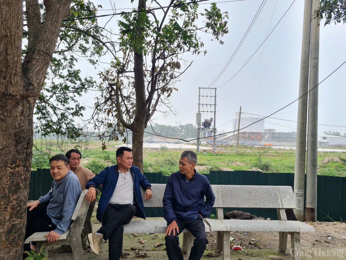 Một trạm trộn bê tông nhựa ngay đối diện khu dân cư tại thôn Vân Điềm, xã Vân Hà, huyện Đông Anh Một trạm trộn bê tông nhựa ngay đối diện khu dân cư tại thôn Vân Điềm, xã Vân Hà, huyện Đông Anh