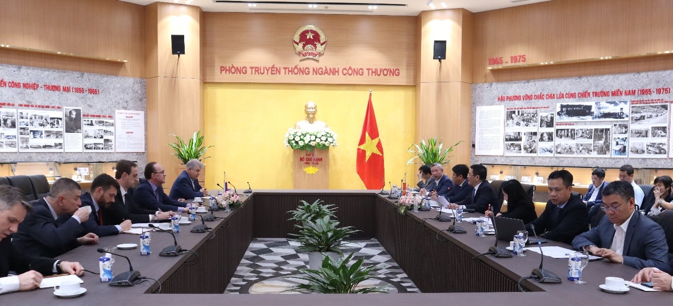 Đề nghị Nga dẫn dắt EAEU hỗ trợ Việt Nam