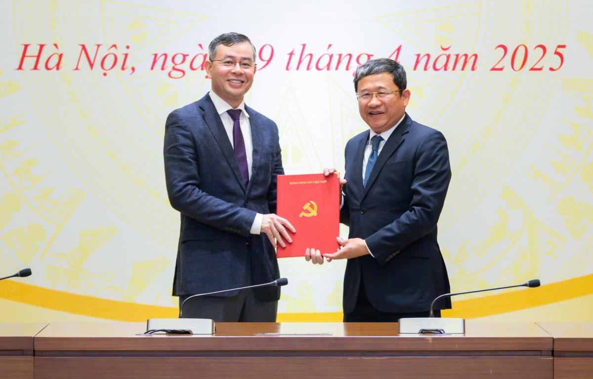 Đồng chí Ngô Văn Tuấn, Ủy viên Trung ương Đảng, Ủy viên Ban Thường vụ Đảng ủy Quốc hội, Tổng Kiểm toán Nhà nước được chỉ định giữ chức vụ Chủ nhiệm Ủy ban Kiểm tra Đảng ủy Quốc hội nhiệm kỳ 2020-2025 Đồng chí Ngô Văn Tuấn, Ủy viên Trung ương Đảng, Ủy viên Ban Thường vụ Đảng ủy Quốc hội, Tổng Kiểm toán Nhà nước được chỉ định giữ chức vụ Chủ nhiệm Ủy ban Kiểm tra Đảng ủy Quốc hội nhiệm kỳ 2020-2025