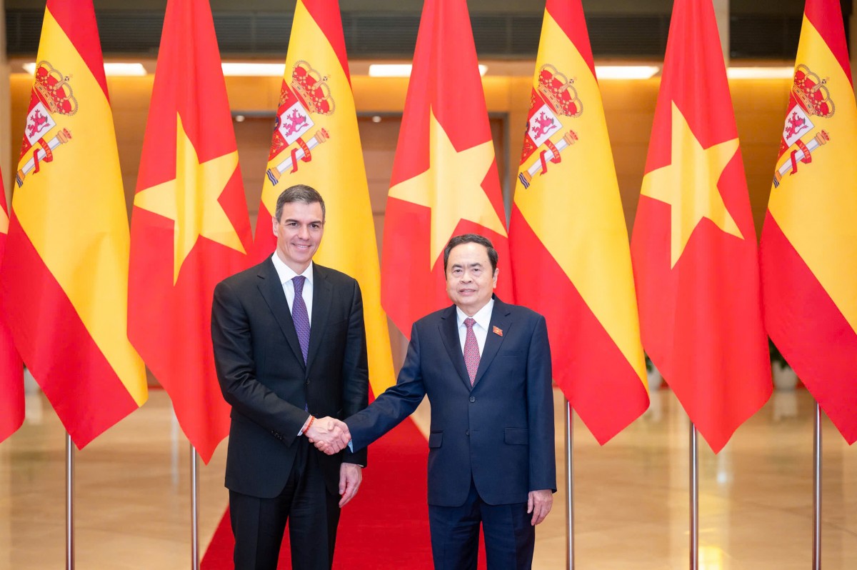 Chủ tịch Quốc hội Trần Thanh Mẫn hội kiến Thủ tướng Tây Ban Nha Pedro Sanchez