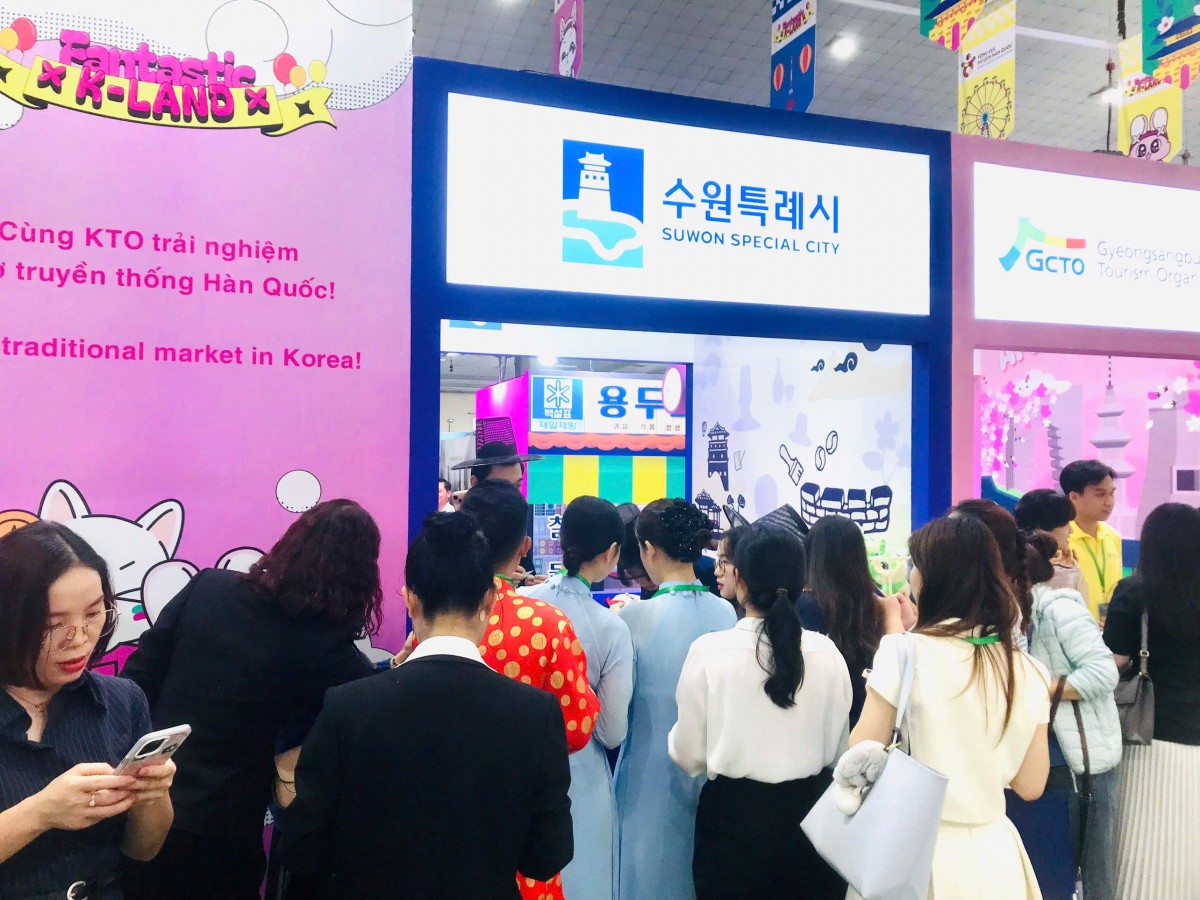 Gian hàng quảng bá du lịch Hàn Quốc