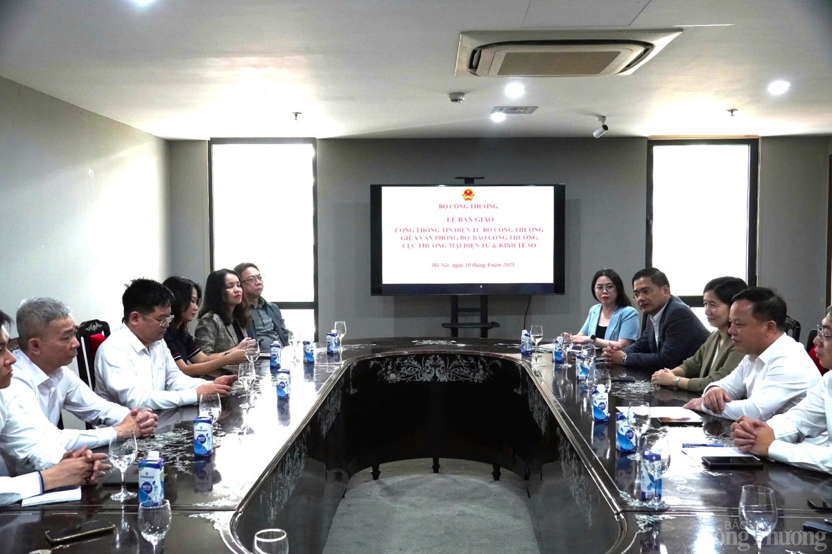 Bàn giao chức năng, nhiệm vụ Cổng thông tin điện tử Bộ Công Thương về Báo Công Thương Bàn giao chức năng, nhiệm vụ Cổng thông tin điện tử Bộ Công Thương về Báo Công Thương