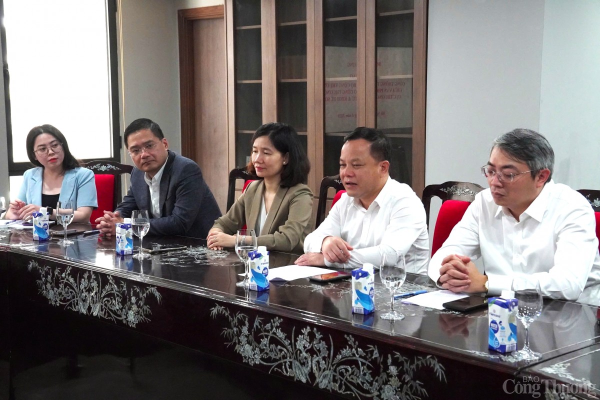 Bàn giao chức năng, nhiệm vụ Cổng thông tin điện tử Bộ Công Thương về Báo Công Thương Bàn giao chức năng, nhiệm vụ Cổng thông tin điện tử Bộ Công Thương về Báo Công Thương