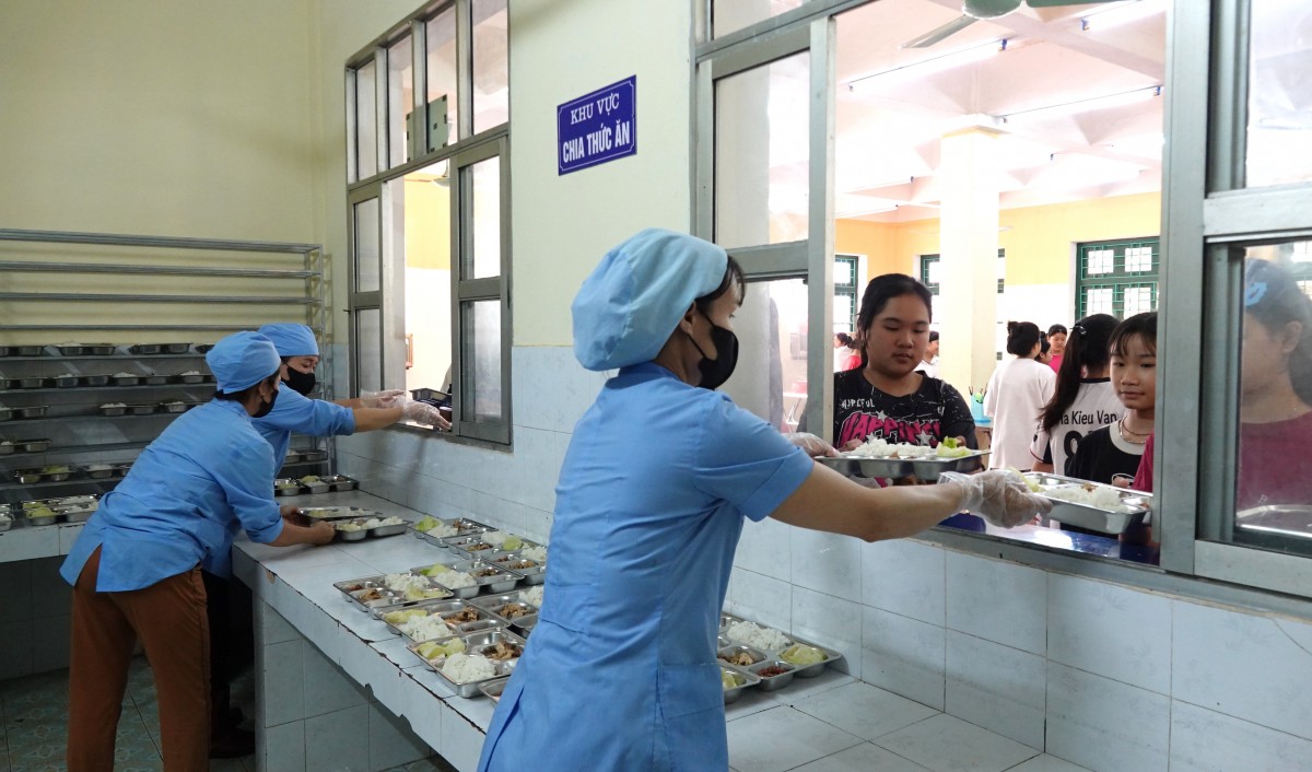 bữa ăn thiếu chất trường dân tộc nội trú thanh hóa bữa ăn thiếu chất trường dân tộc nội trú thanh hóa