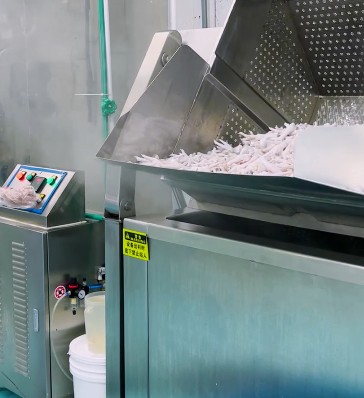 ‘Ăn Cùng Bà Tuyết lên tiếng sau phản ánh về sản phẩm chân gà chưa chín