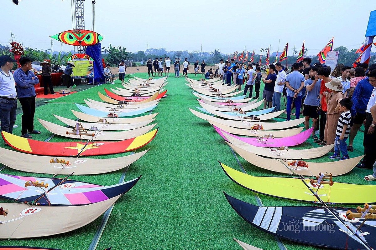 ‘Thêm gió’ cho cánh diều làng Bá Dương Nội ‘Thêm gió’ cho cánh diều làng Bá Dương Nội