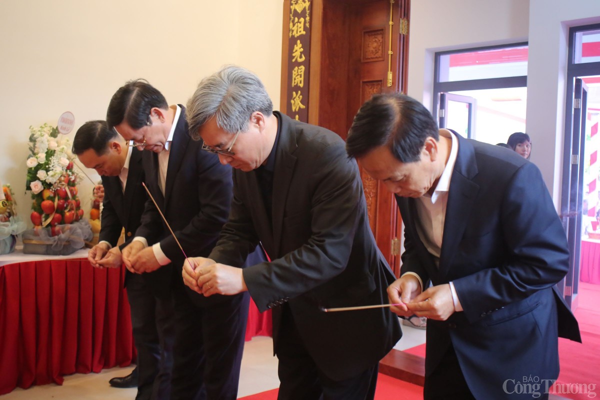 Tỉnh Quảng Ngãi tổ chức Lễ kỷ niệm 110 năm ngày sinh đồng chí Võ Phấn (10/4/1915 – 10/4/2025). Tỉnh Quảng Ngãi tổ chức Lễ kỷ niệm 110 năm ngày sinh đồng chí Võ Phấn (10/4/1915 – 10/4/2025).