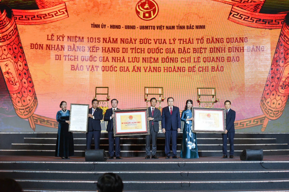 Đền Đô (Bắc Ninh) đón nhận Di tích đặc biệt