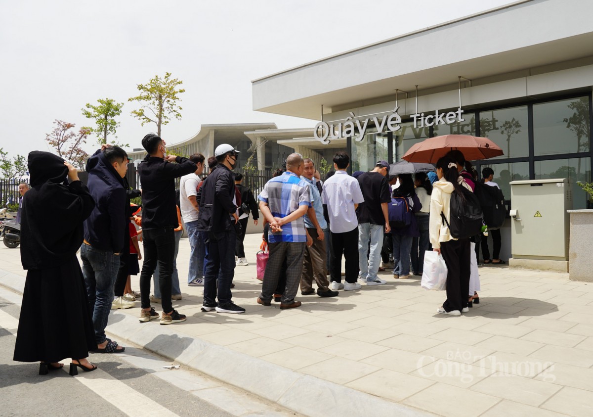 Bảo tàng Lịch sử Quân sự đón hàng nghìn lượt khách