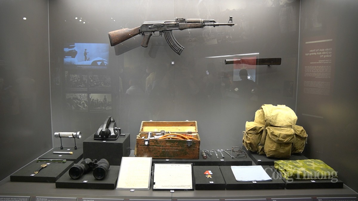 Bảo tàng Lịch sử Quân sự đón hàng nghìn lượt khách
