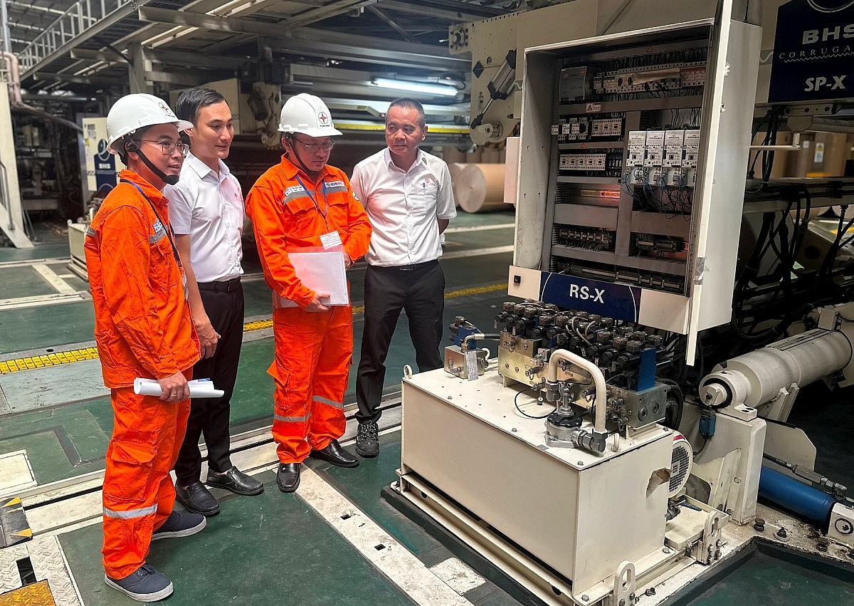 Phụ tải điện tăng, ngành điện miền Nam chủ động ứng phó