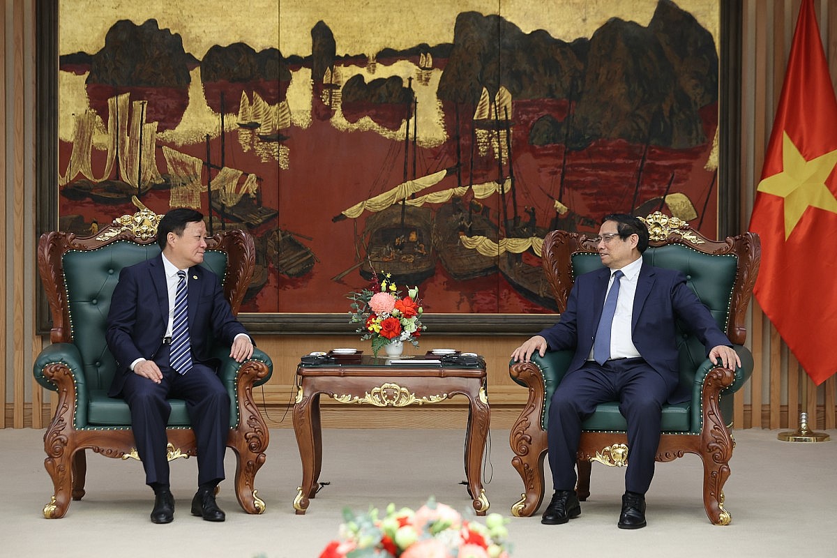 Thủ tướng Phạm Minh Chính đề nghị Tập đoàn COMAC hợp tác, hỗ trợ Việt Nam phát triển ngành kinh tế hàng không và khai thác, phát triển không gian vũ trụ. Ảnh: VGP/Nhật Bắc Thủ tướng Phạm Minh Chính đề nghị Tập đoàn COMAC hợp tác, hỗ trợ Việt Nam phát triển ngành kinh tế hàng không và khai thác, phát triển không gian vũ trụ. Ảnh: VGP/Nhật Bắc