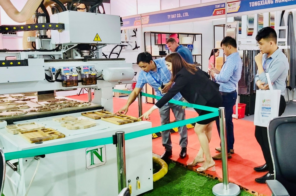 Xúc tiến thương mại góp sức mở rộng không gian cho xuất khẩu ngành gỗ