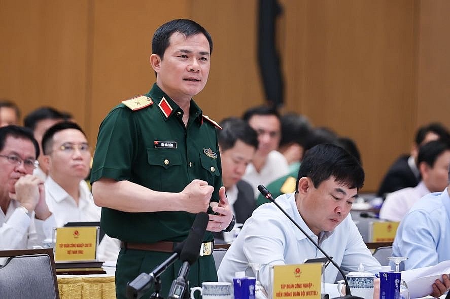 Chủ tịch kiêm Tổng Giám đốc Viettel Tào Đức Thắng phát biểu tại Hội nghị - Ảnh VGP/Nhật Bắc