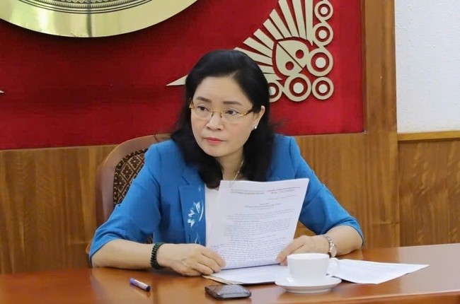 Thứ trưởng Trịnh Thị Thủy nghe báo cáo tình hình triển khai Kế hoạch công tác Quý II/2025 và Kế hoạch tổ chức các hoạt động Ngày văn hóa các dân tộc Việt Nam