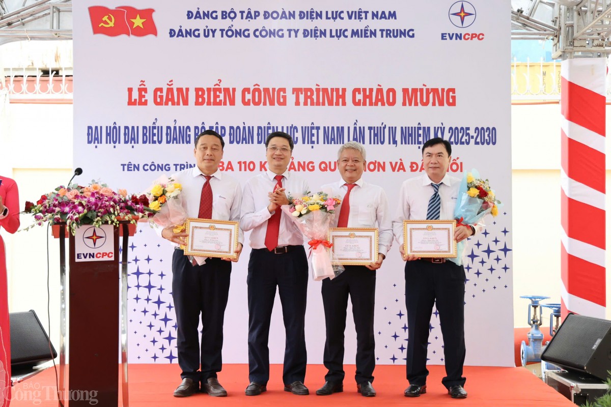 Các cá nhân trong Đảng bộ EVNCPC nhận Giấy khen của BTV Đảng ủy EVN có thành tích xuất sắc trong xây dựng công trình Các cá nhân trong Đảng bộ EVNCPC nhận Giấy khen của BTV Đảng ủy EVN có thành tích xuất sắc trong xây dựng công trình