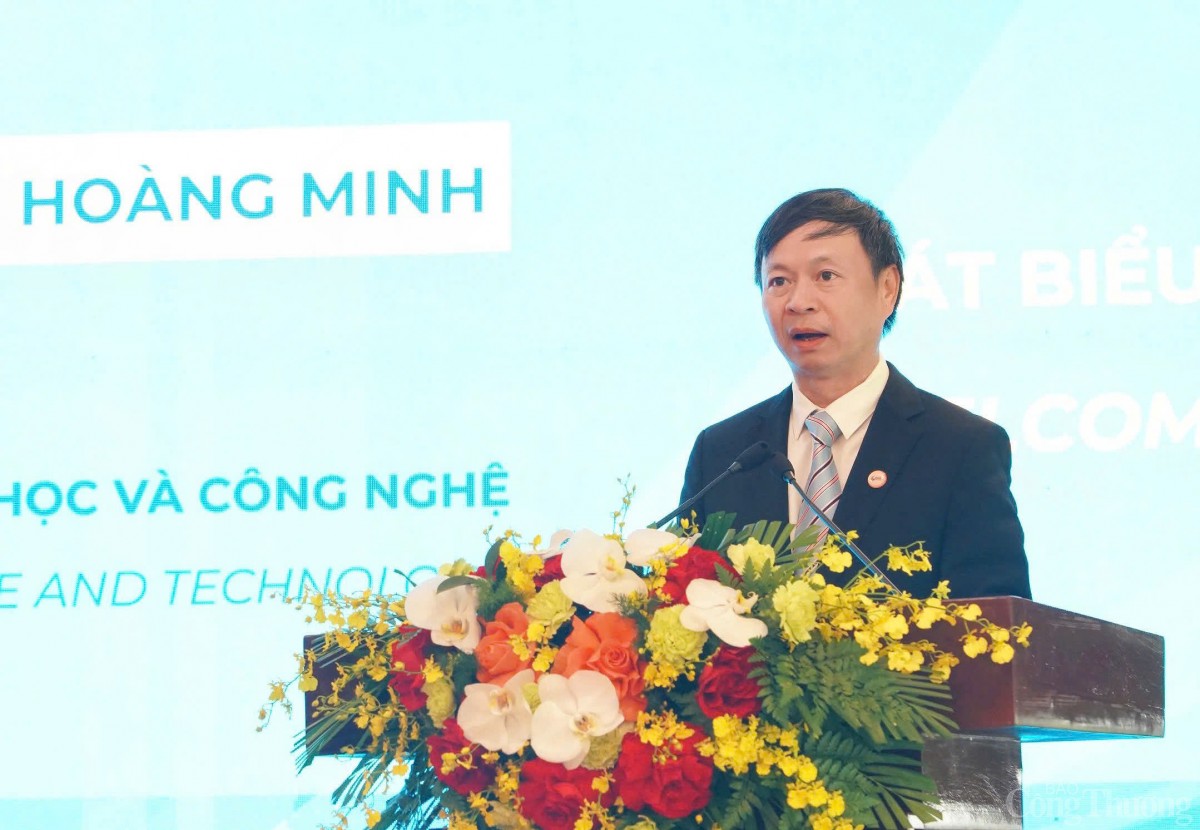 Thứ trưởng Bộ Khoa học và Công nghệ Hoàng Minh