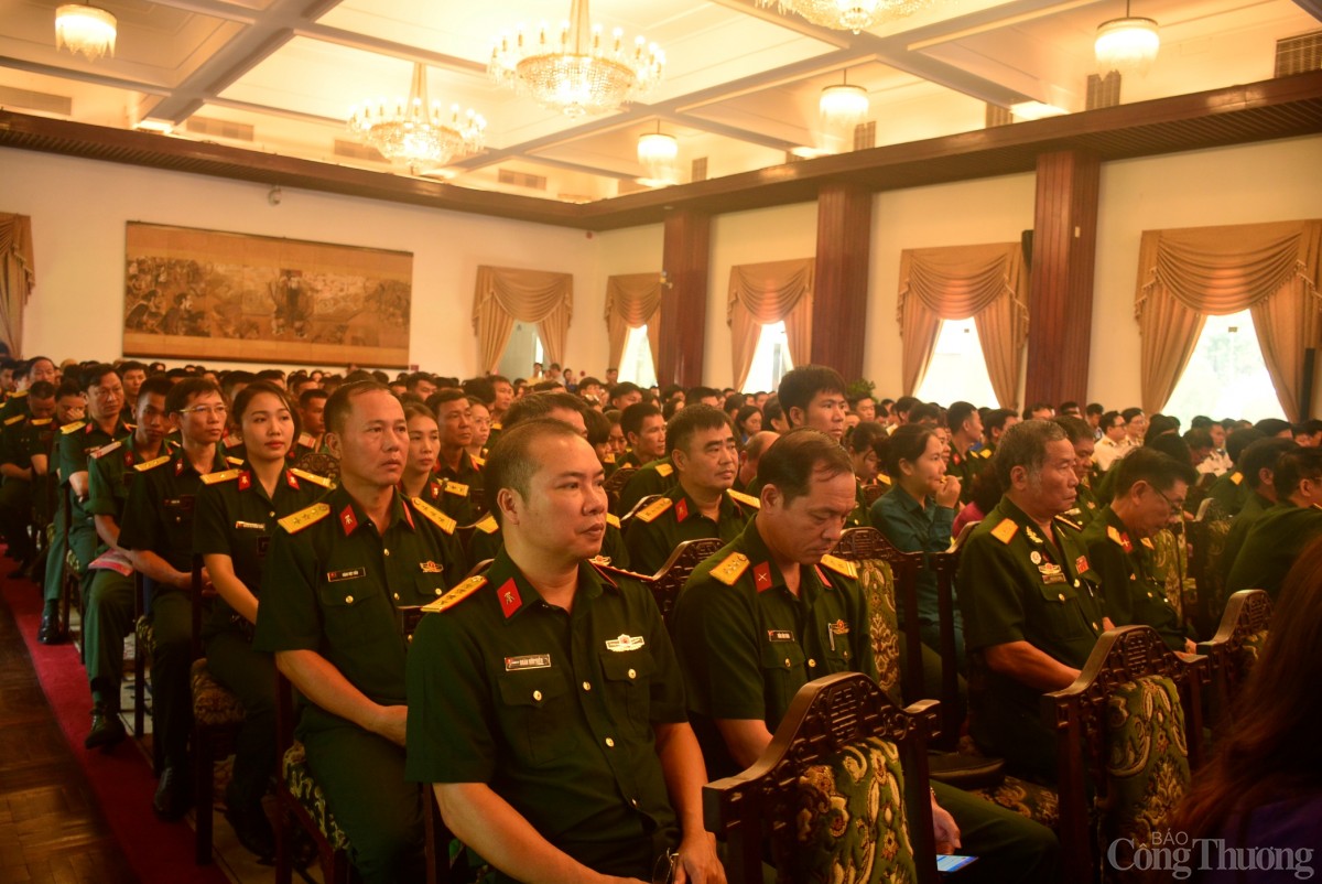 Ký ức ngày Giải phóng sống dậy tại Dinh Độc Lập