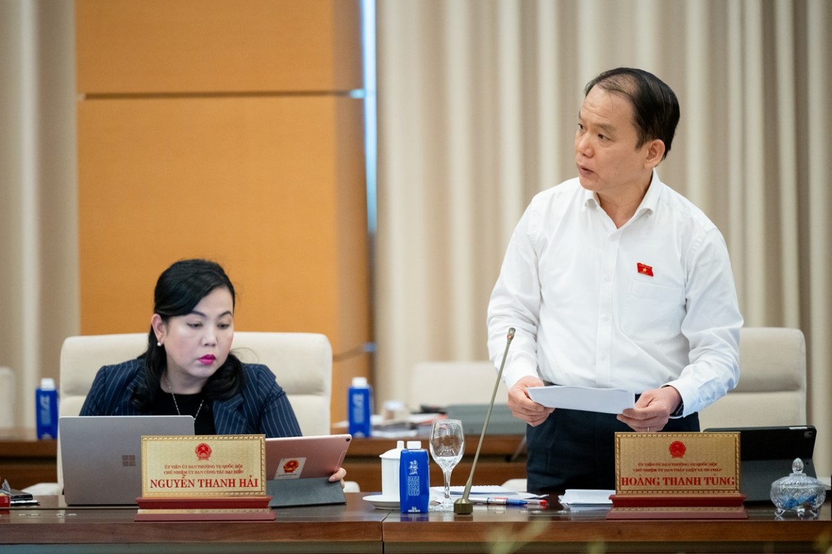 Chủ nhiệm Ủy ban Pháp luật và Tư pháp Hoàng Thanh Tùng