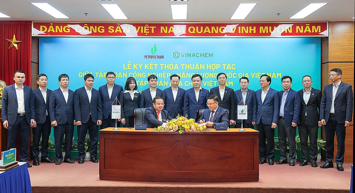 Petrovietnam-Vinachem: Hợp tác toàn diện, hướng tới tương lai công nghệ cao Petrovietnam-Vinachem: Hợp tác toàn diện, hướng tới tương lai công nghệ cao