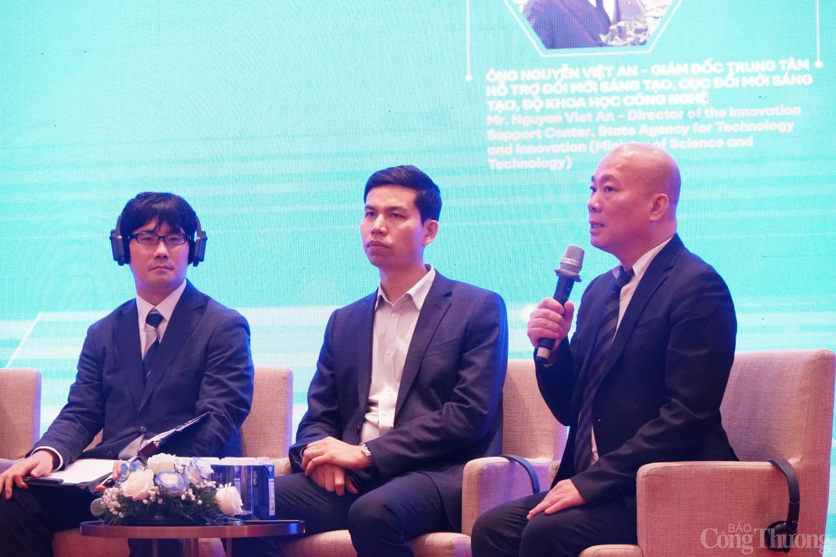 Ông Lê Hồng Quang (ở giữa) - Tổng Giám đốc Công ty Cổ phần Misa. 