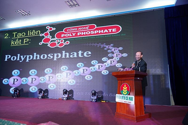 GS.TS Nguyễn Bảo Vệ (nguyên Trưởng Khoa Nông nghiệp Trường Đại học Cần Thơ) chia sẻ trong chương trình “Tham quan nhà máy – Gặt hái mùa vàng” GS.TS Nguyễn Bảo Vệ (nguyên Trưởng Khoa Nông nghiệp Trường Đại học Cần Thơ) chia sẻ trong chương trình “Tham quan nhà máy – Gặt hái mùa vàng”