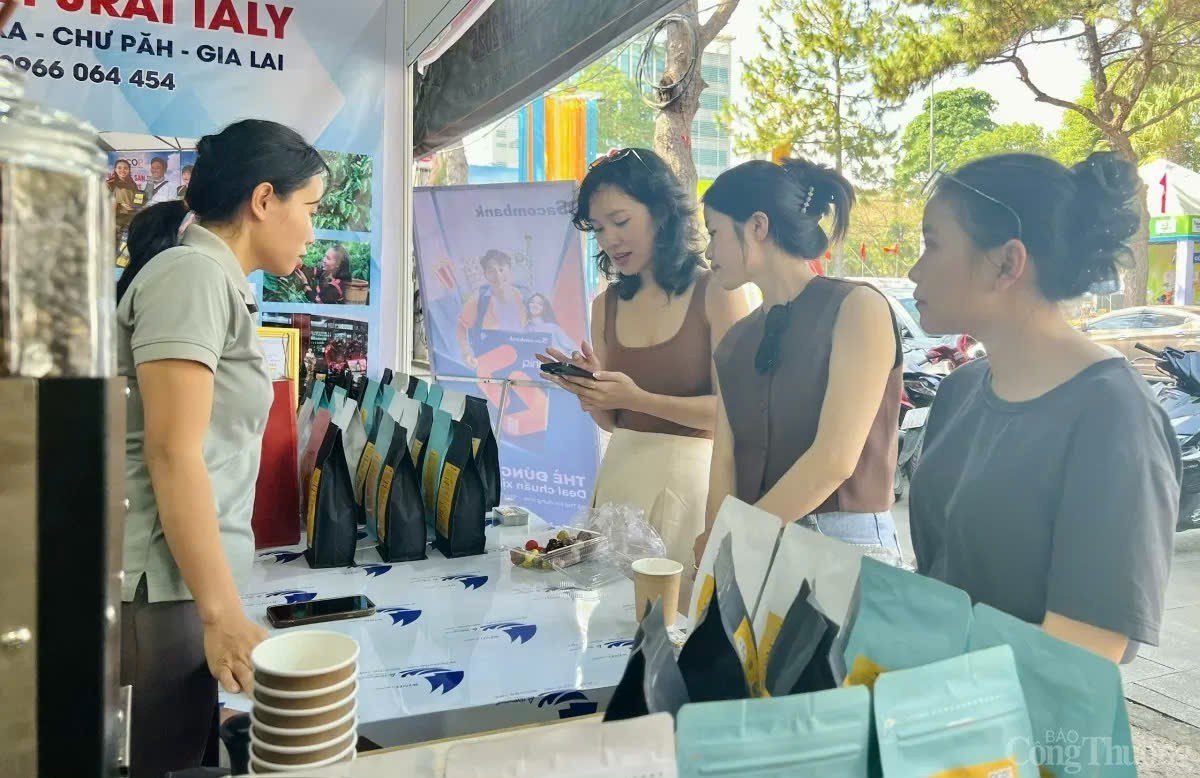 Sản phẩm OCOP địa phương mang khát vọng vươn ra thế giới Sản phẩm OCOP địa phương mang khát vọng vươn ra thế giới