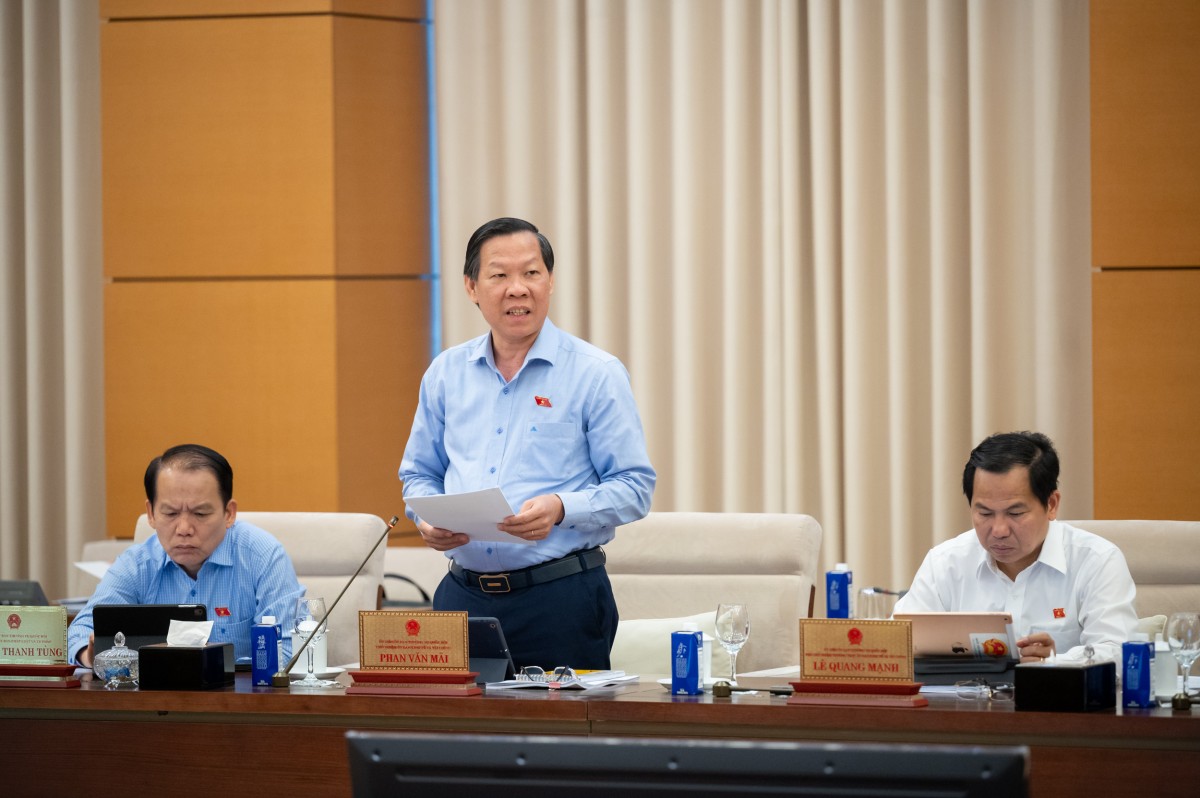 Chủ nhiệm Ủy ban Kinh tế và Tài chính Phan Văn Mãi Chủ nhiệm Ủy ban Kinh tế và Tài chính Phan Văn Mãi
