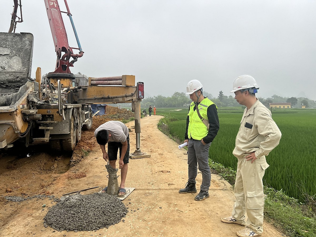 Đường dây 500 kV Lào Cai - Vĩnh Yên. Bài 3: Quyết tâm về đích đúng hẹn Đường dây 500 kV Lào Cai - Vĩnh Yên. Bài 3: Quyết tâm về đích đúng hẹn