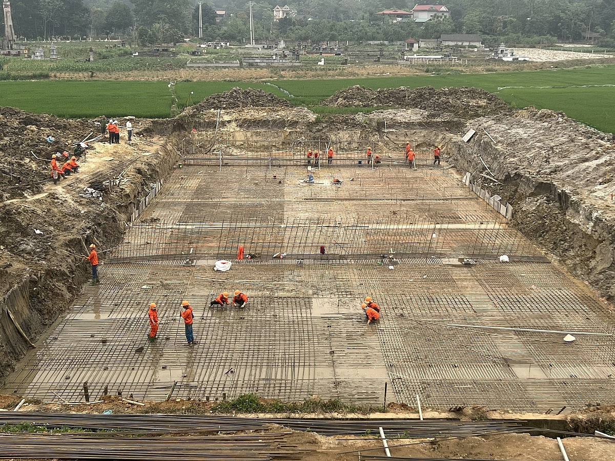 Đường dây 500kV Lào Cai – Vĩnh Yên. Bài 1: Những người thợ bám rừng kết nối nguồn sáng Đường dây 500kV Lào Cai – Vĩnh Yên. Bài 1: Những người thợ bám rừng kết nối nguồn sáng