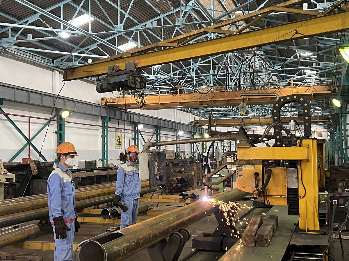 Nỗ lực ngày và đêm đưa đường dây 500kV Lào Cai - Vĩnh Yên về đích