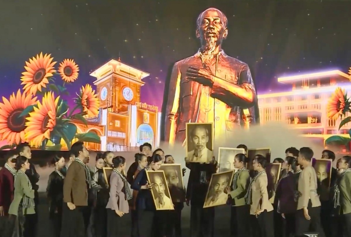 chương trình nghệ thuật nhằm lan tỏa tinh thần “đại thắng mùa xuân” đến mọi miền Tổ quốc. 