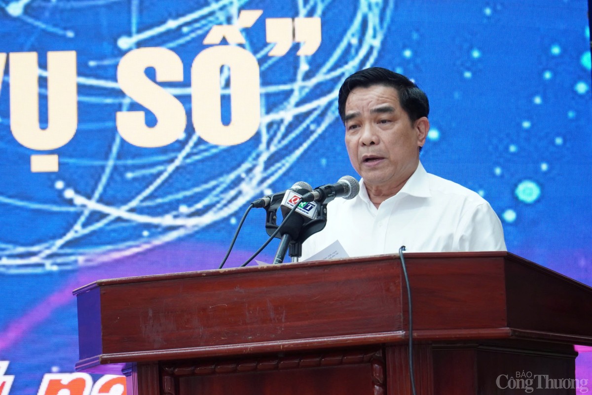 Chủ tịch UBND tỉnh Quảng Nam Lê Văn Dũng Chủ tịch UBND tỉnh Quảng Nam Lê Văn Dũng