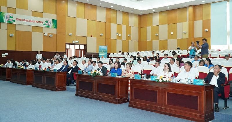 Toàn cảnh phiên họp