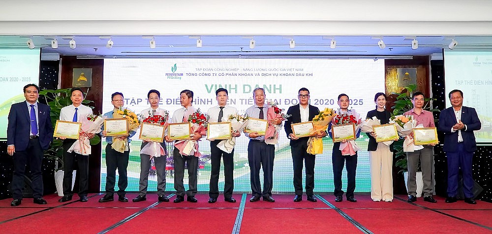 PV Drilling vinh danh 10 tập thể điển hình tiên tiến giai đoạn 2020 - 2025 PV Drilling vinh danh 10 tập thể điển hình tiên tiến giai đoạn 2020 - 2025