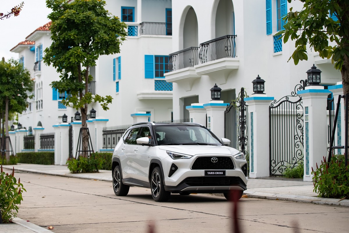 Ô tô nhập khẩu tăng, xe giá rẻ chiếm ưu thế