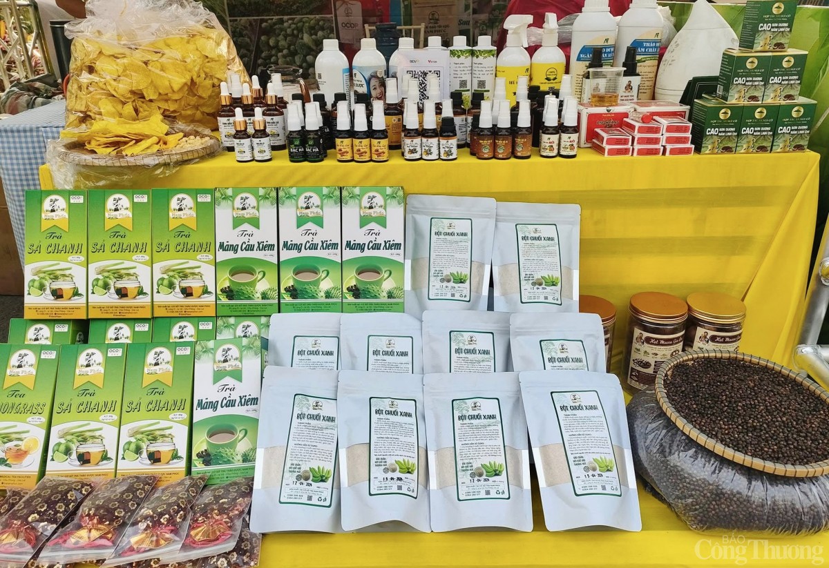 Nối nhịp giao thương phiên chợ biên giới Gia Lai – Ratanakiri