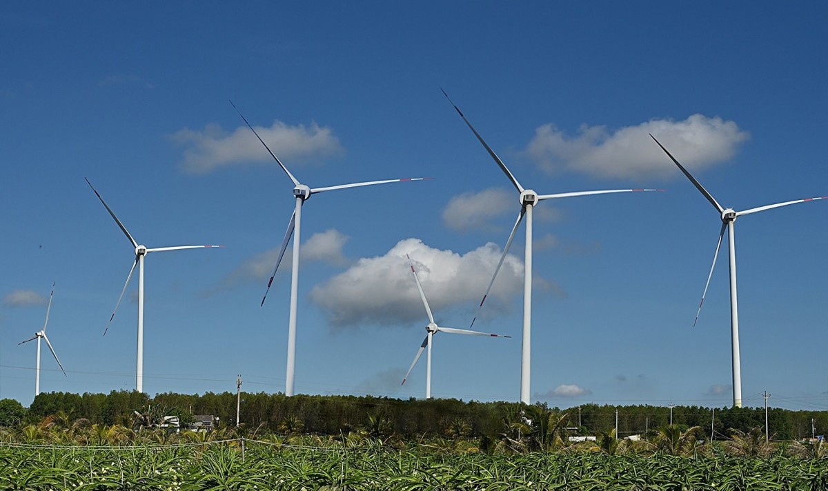 Bắn pháo hoa trong Ngày Giải phóng quê hương Bình Thuận