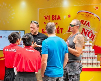 Bia Hà Nội 'gõ cửa' nhiều thị trường khó tính