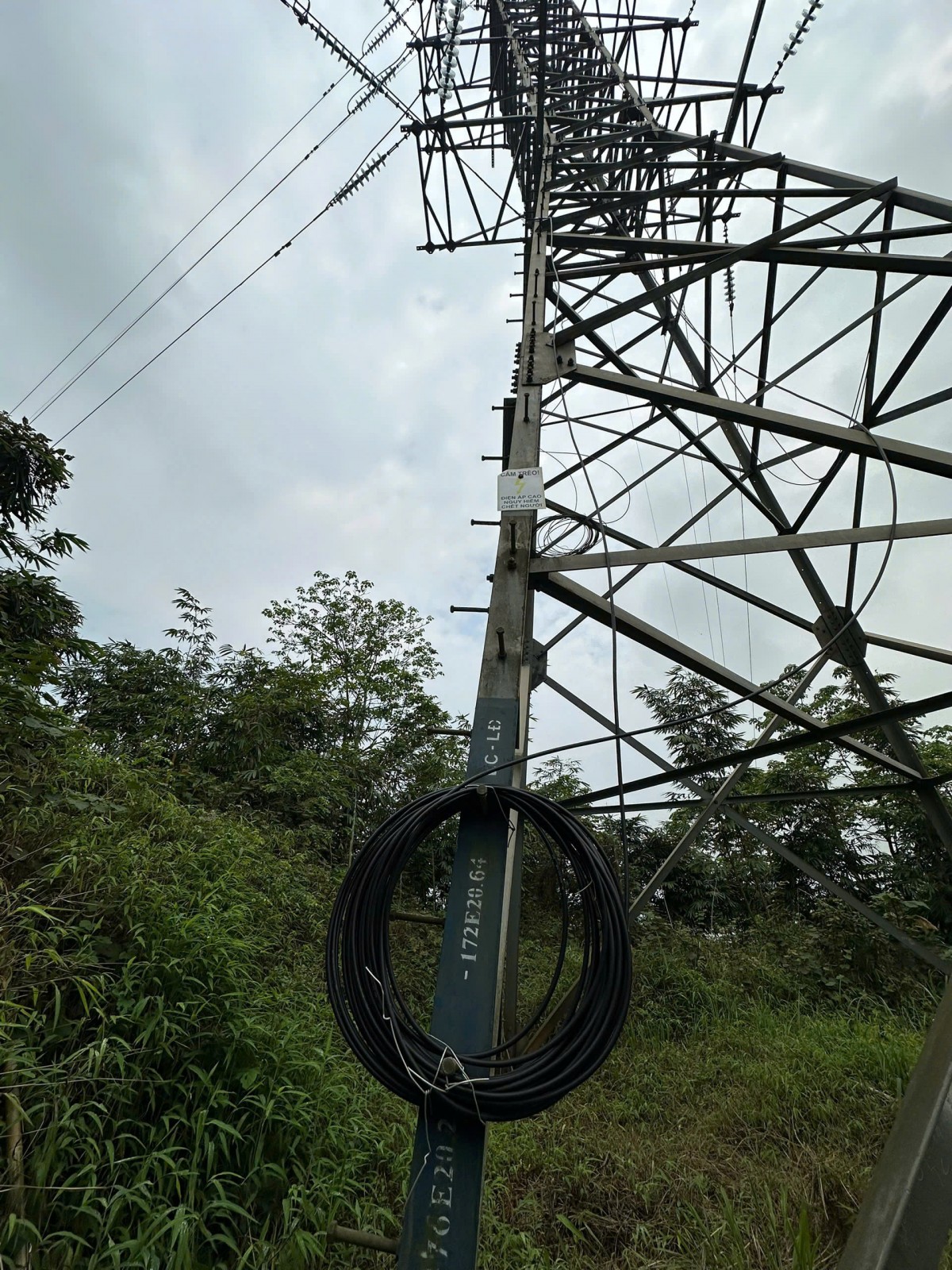 Lào Cai chủ động khắc phục suy hao cáp quang ngành điện