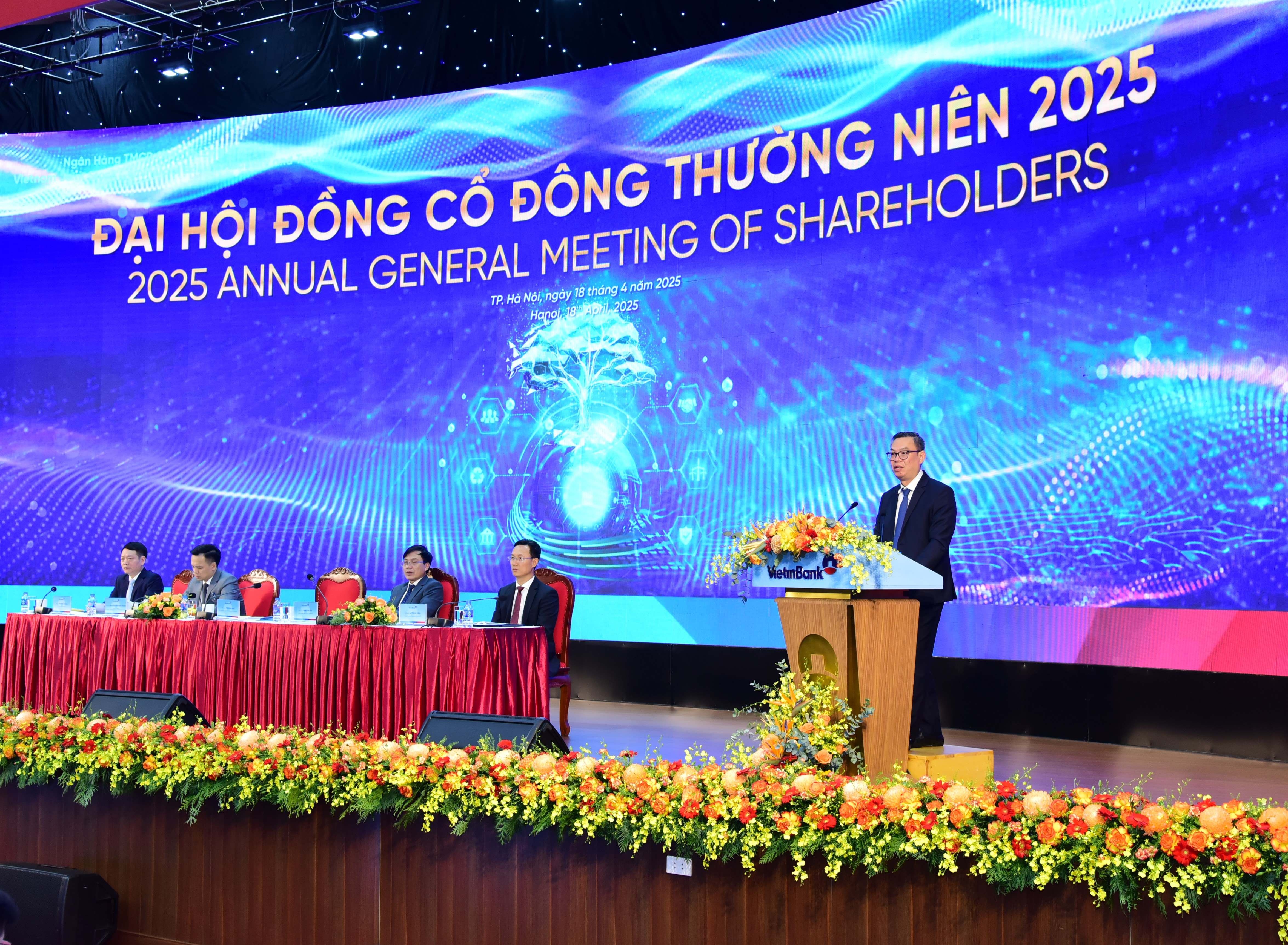 Ngân hàng ‘chạy đà’ 2025: Những tiếng nói từ đại hội cổ đông