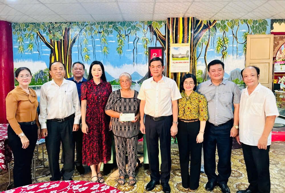 Lê Hồng Nam Lê Hồng Nam