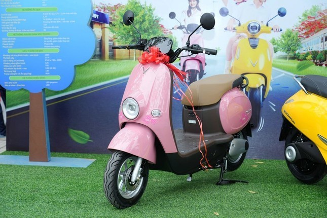 Nhiều mẫu mã, phiên bản xe máy điện VinFats giảm giá từ 3 - 5 triệu đồng