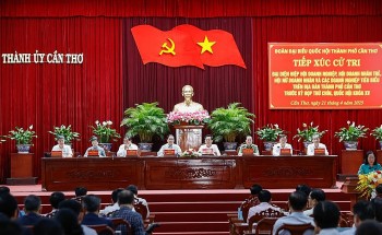 Thủ tướng Phạm Minh Chính đối thoại với các doanh nghiệp TP. Cần Thơ