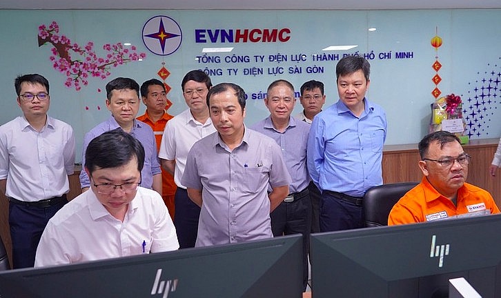 Bộ Công Thương đảm bảo cung cấp điện an toàn trong dịp Lễ 30/4-1/5 Bộ Công Thương đảm bảo cung cấp điện an toàn trong dịp Lễ 30/4-1/5