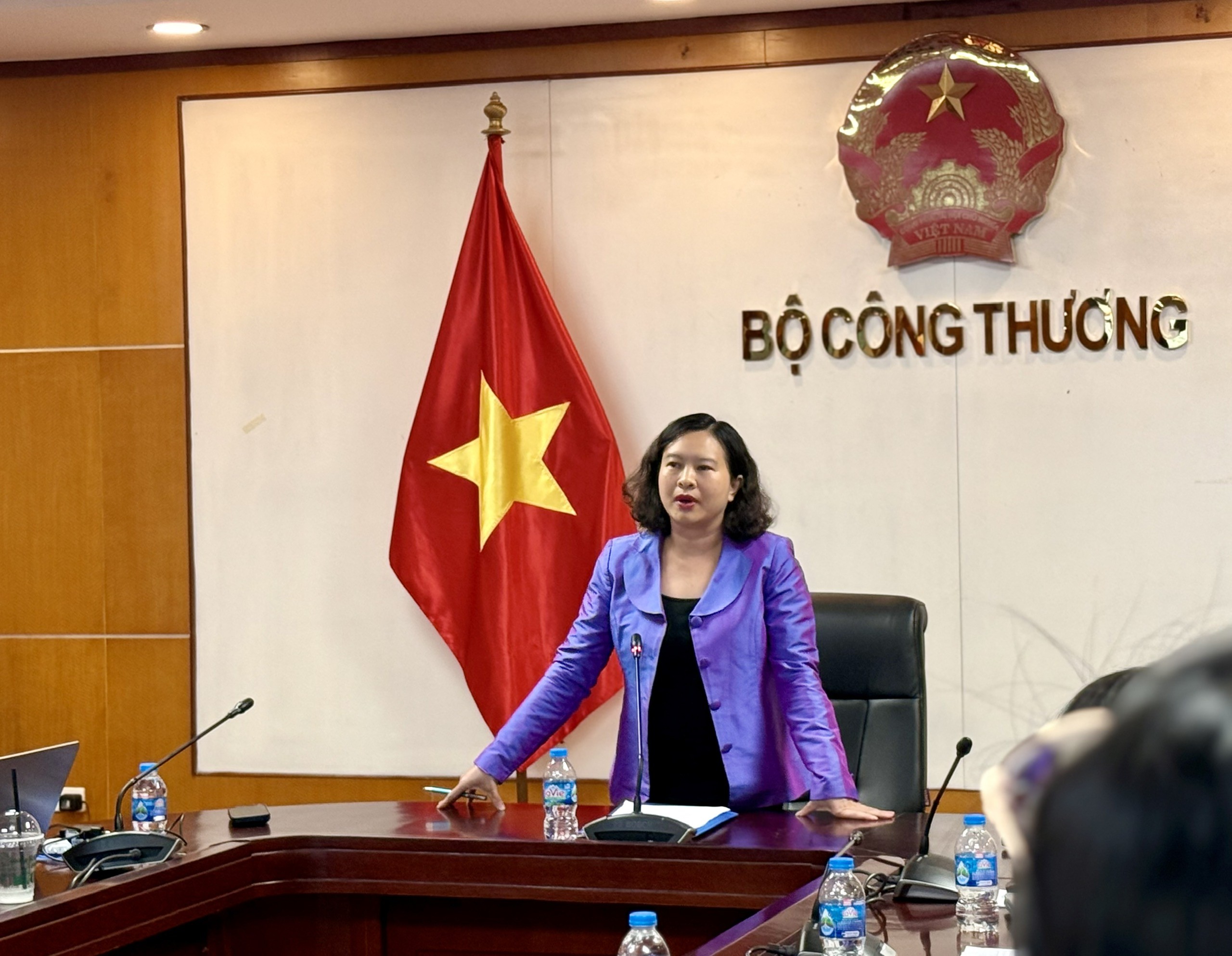 Tiếp nhận cấp C/O, CNM và mã số REX từ VCCI: