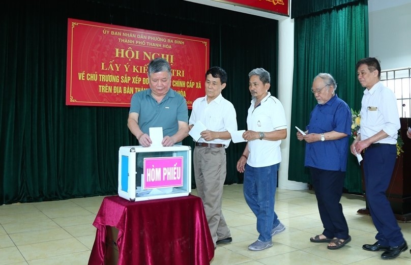 lấy ý kiến nhân dân về sáp nhập xã