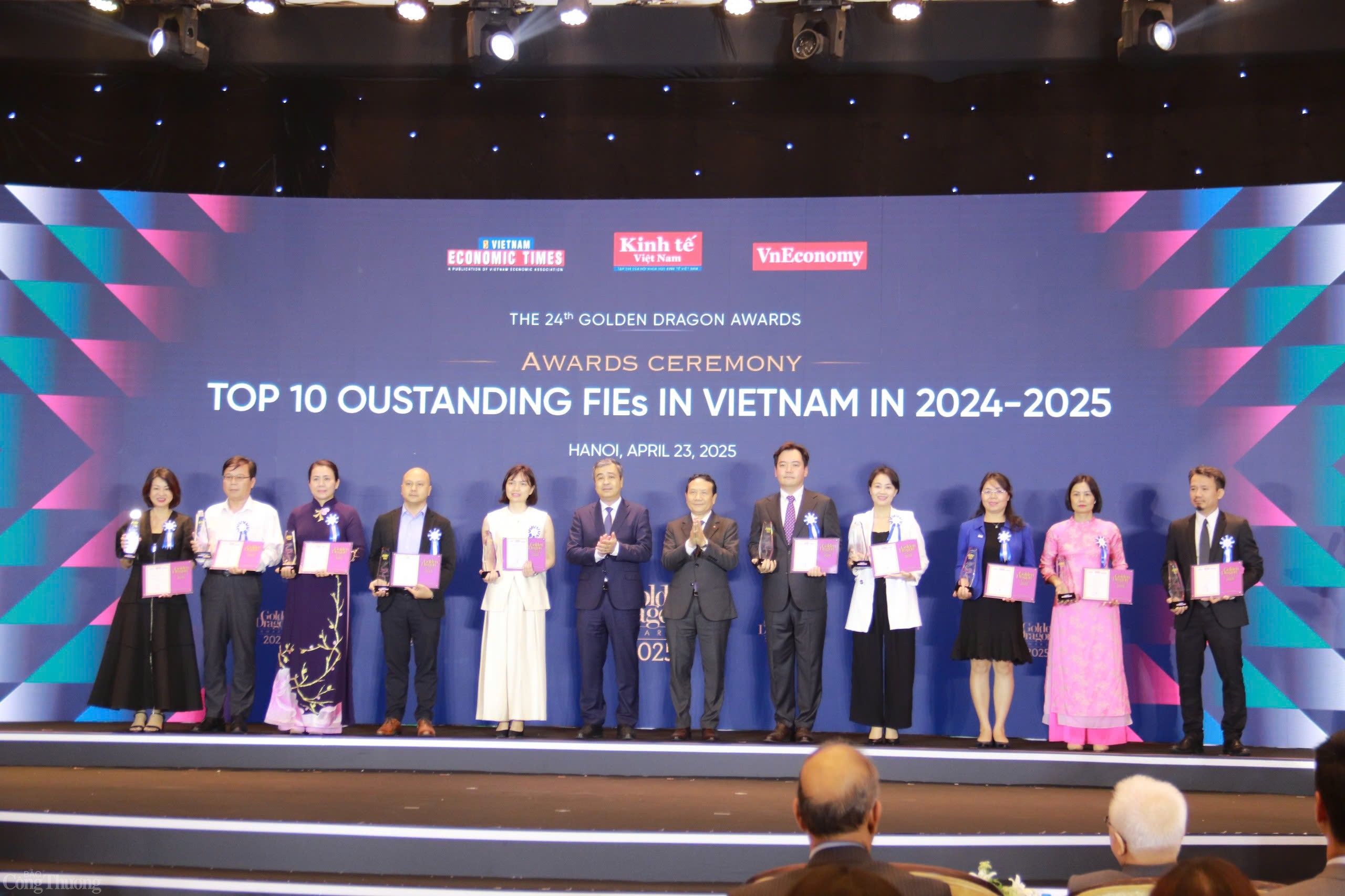 ‘Gương mặt’ nào đạt Giải thưởng Rồng Vàng 2025? ‘Gương mặt’ nào đạt Giải thưởng Rồng Vàng 2025?