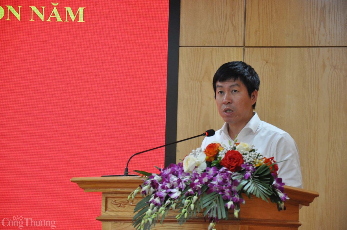 Đại hội Chi bộ Cục Phòng vệ thương mại nhiệm kỳ 2025-2030 Đại hội Chi bộ Cục Phòng vệ thương mại nhiệm kỳ 2025-2030